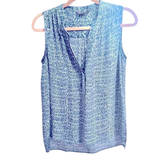 Vince. static silk blouse XS in excellent condition​ - Picture 2 of 4